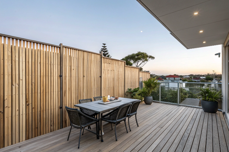 full-height-deck-privacy-wall Full height deck privacy wall screening neighbors Australian home